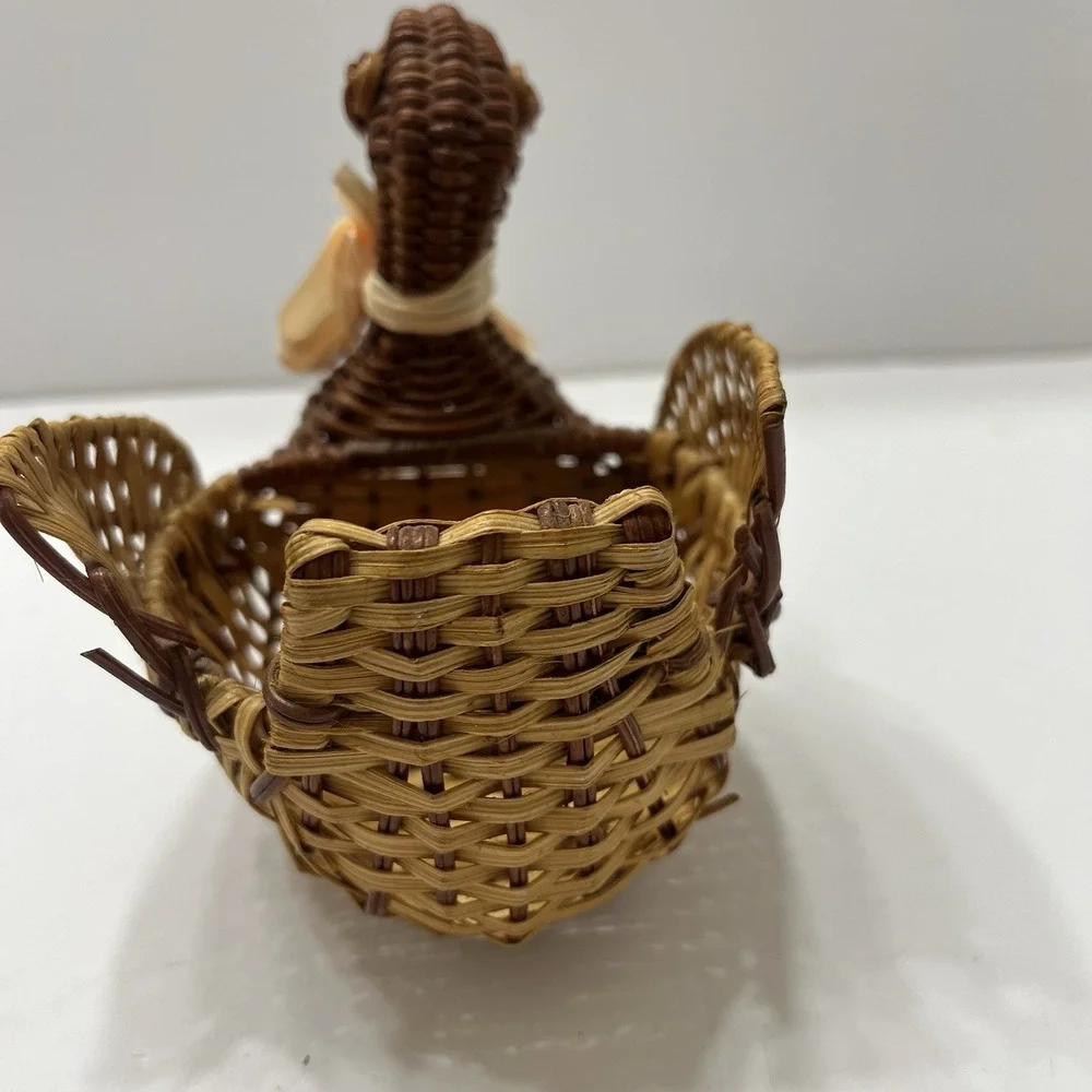 Vintage Hand-Woven Wicker Mini Duck Basket Ribbon Bow 5x5.5